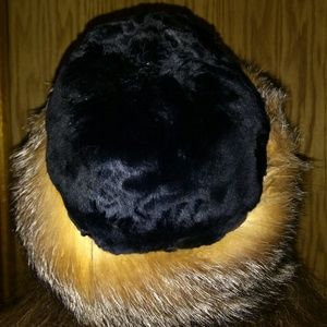 Sheared beaver fur with crystal fox fur trim hat